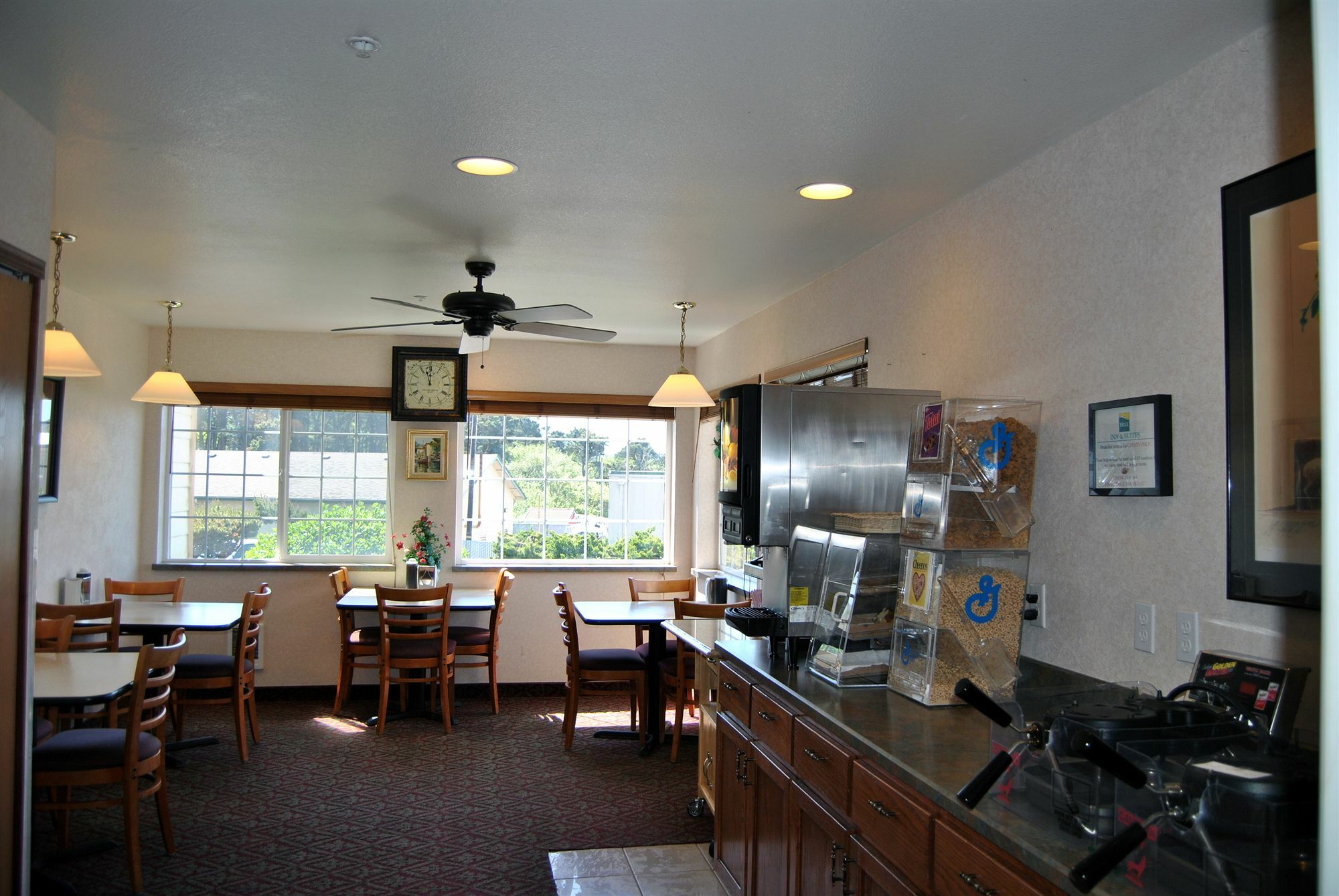 Paradise Inn & Suites At Lincoln City Dış mekan fotoğraf